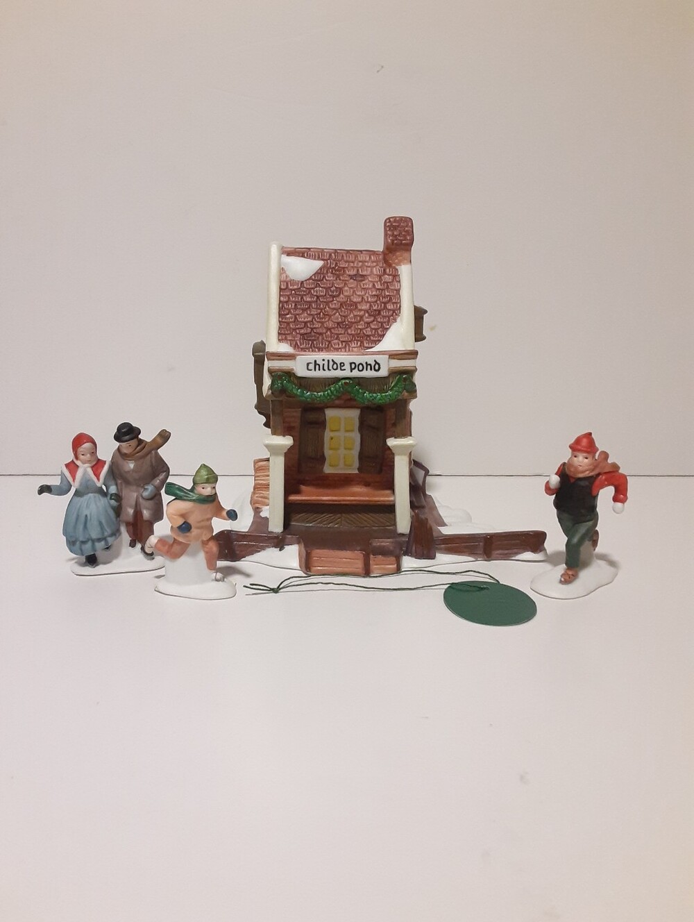 Vintage Department 56 Childe Pond & Skaters #5903-0 Christmas Village 4 Pc. Set